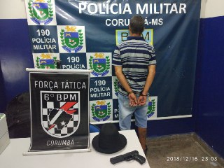 Operação Boas Festas- Equipe da Força Tática do 6º Batalhão de Polícia Militar prende foragido da Justiça com simulacro de arma de fogo